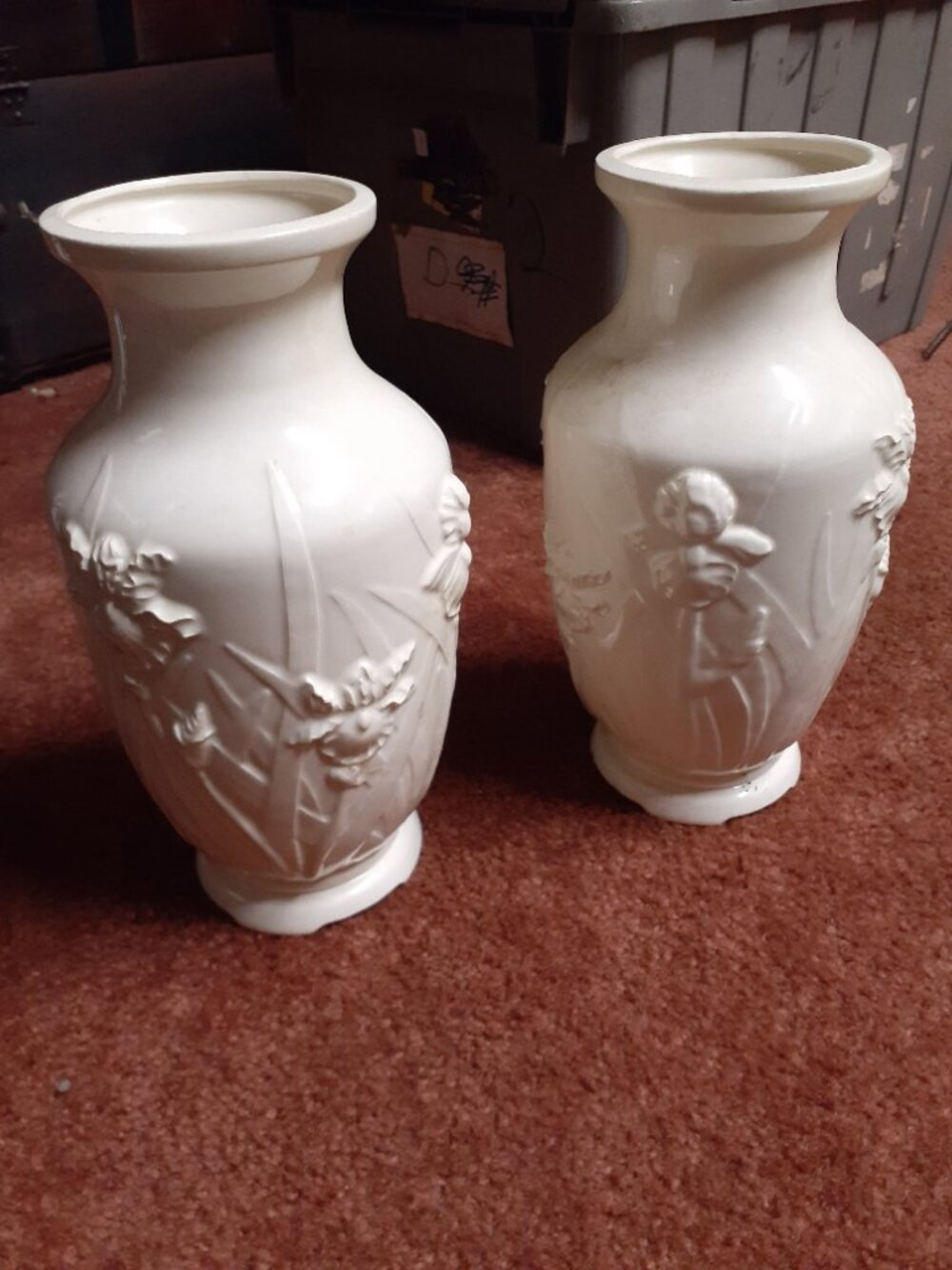 vtg set of Italian ceramic vase